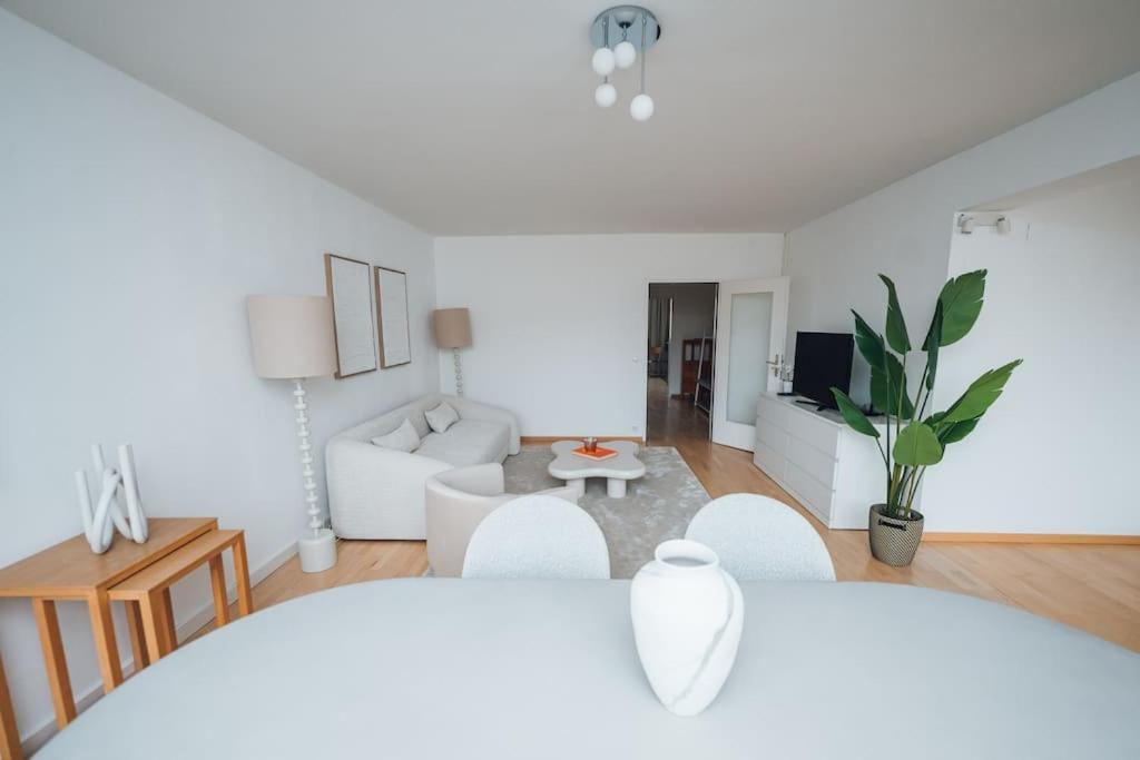 Apartment Designer-apartment Zum Wohlfuehlen
